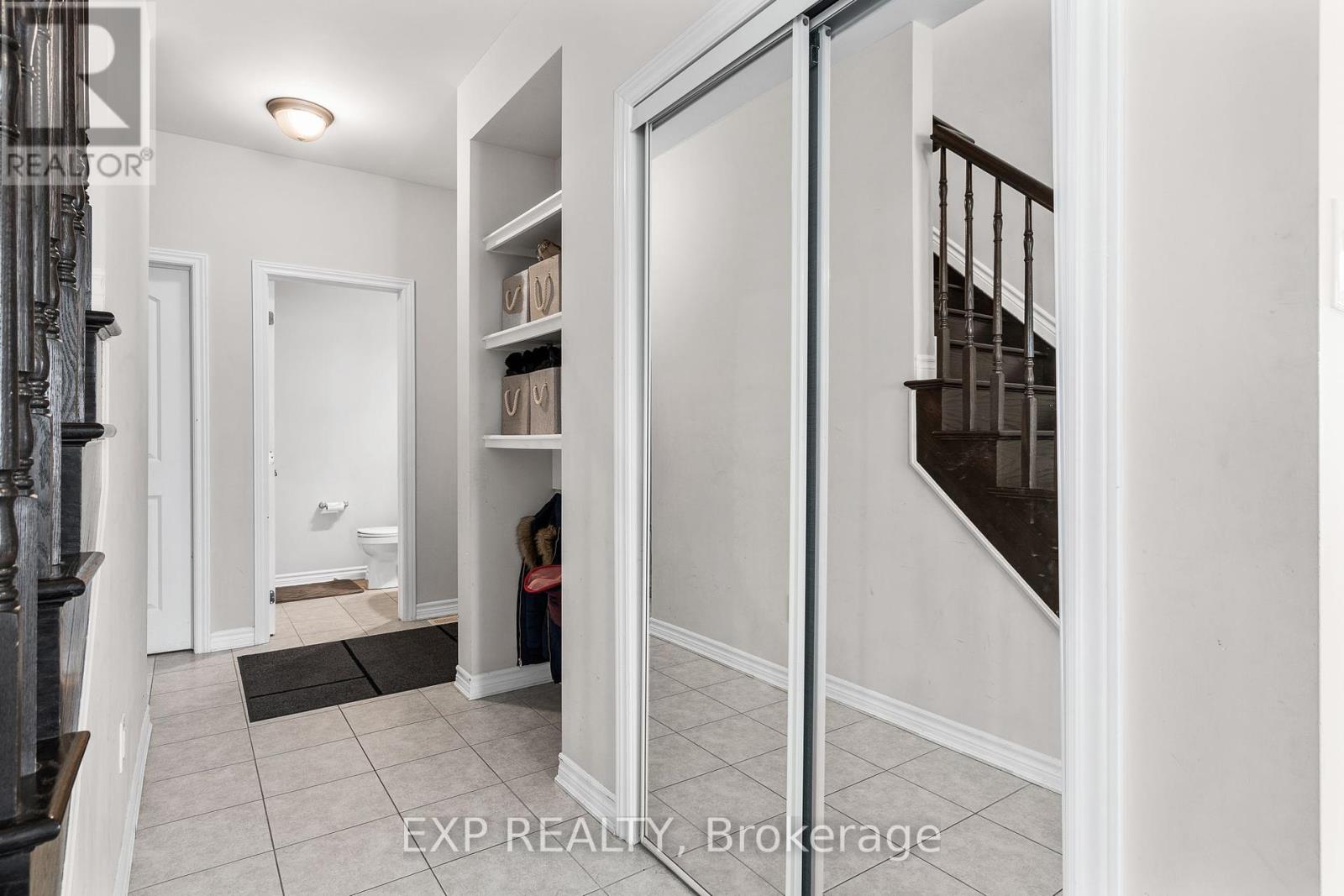 Photo 9 of 206 Ponderosa Street, Ottawa ON