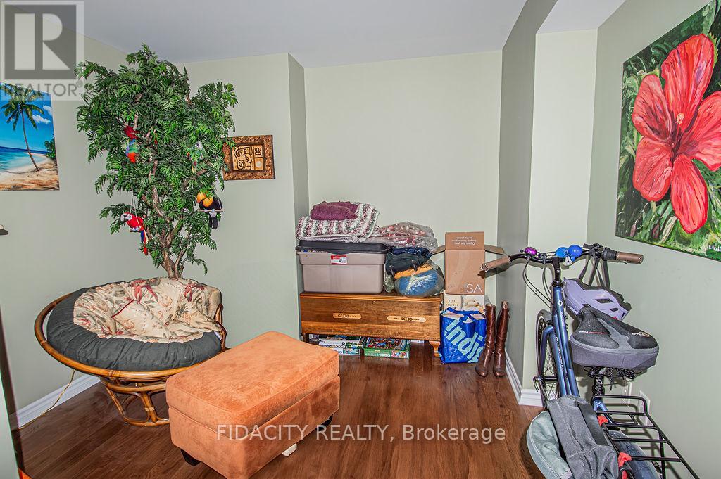 Photo 13 of 601 314 Central Park Drive, Ottawa ON