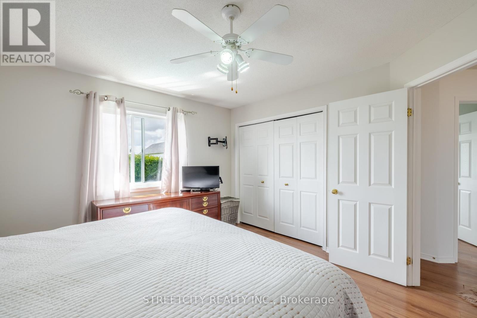 Single Family House for Sale in  ANDREA CRESCENT Central Elgin (Belmont) 