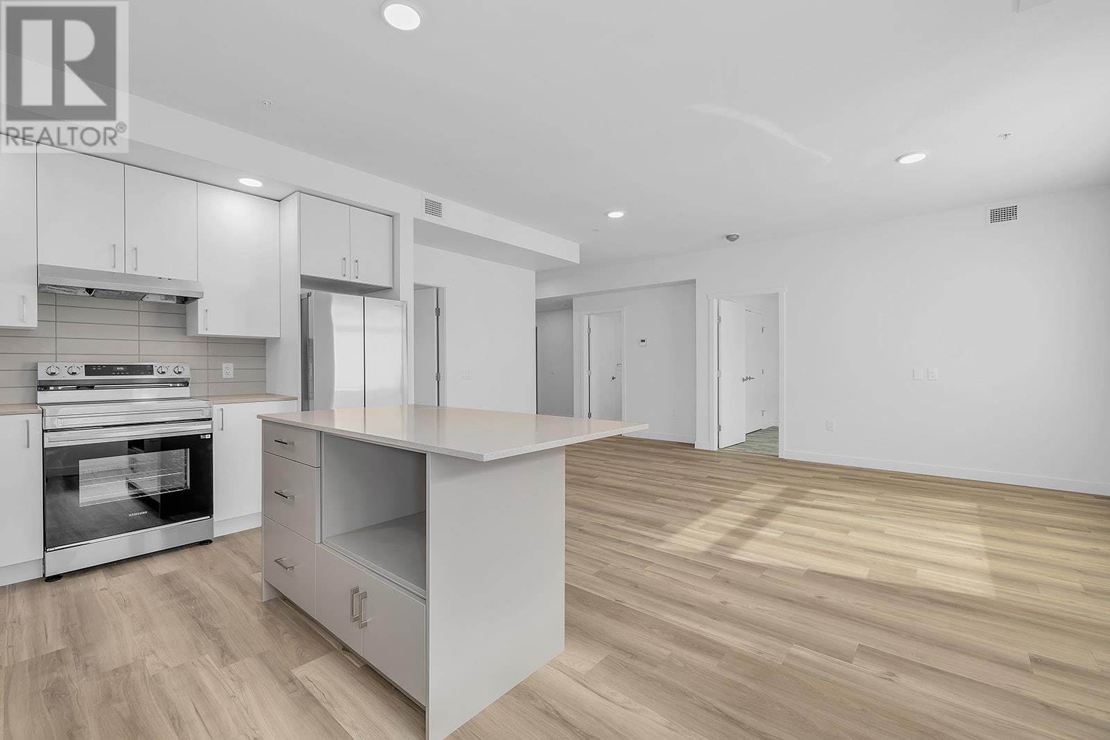 318 1057 Frost Road, Kelowna