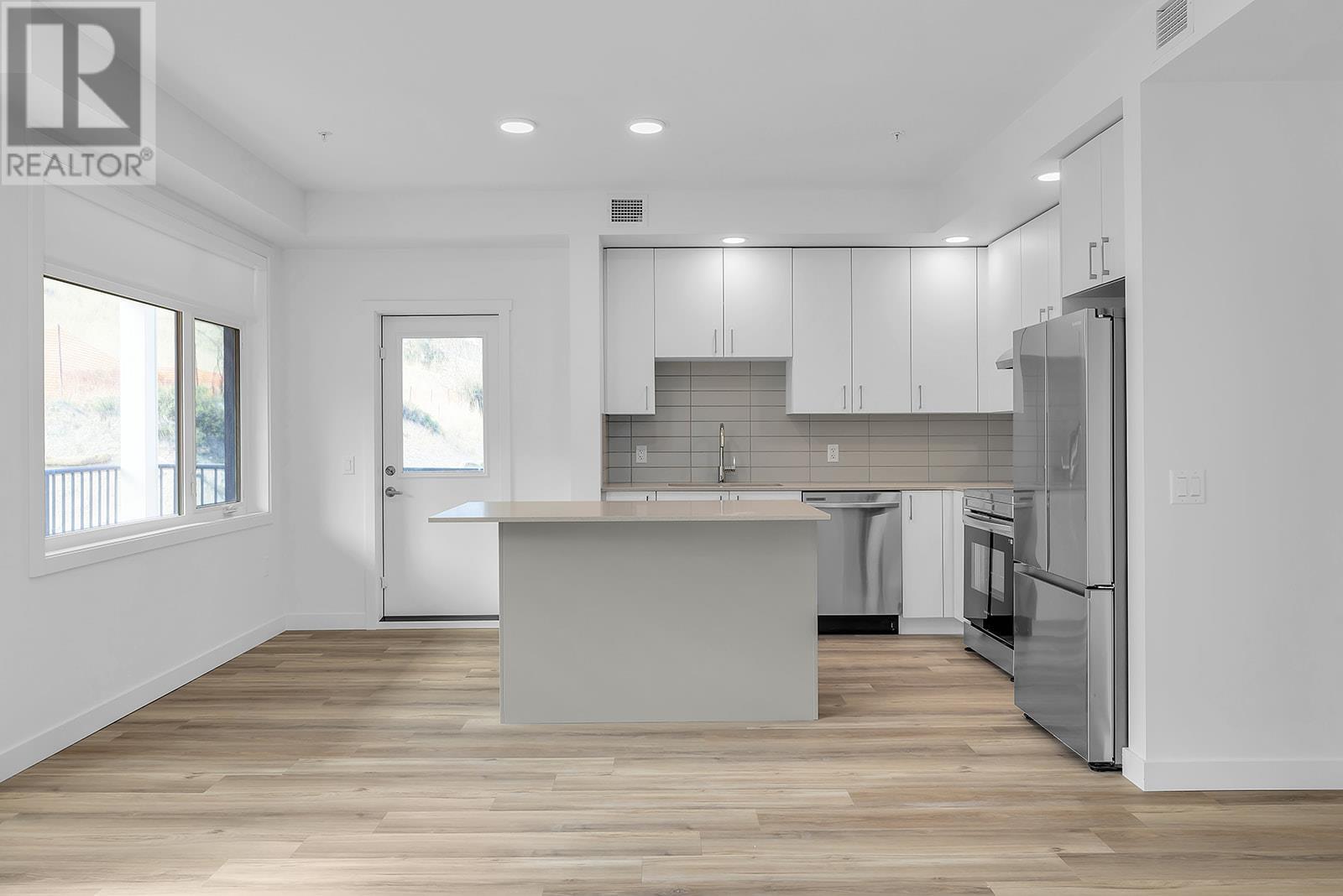 318 1057 Frost Road, Kelowna