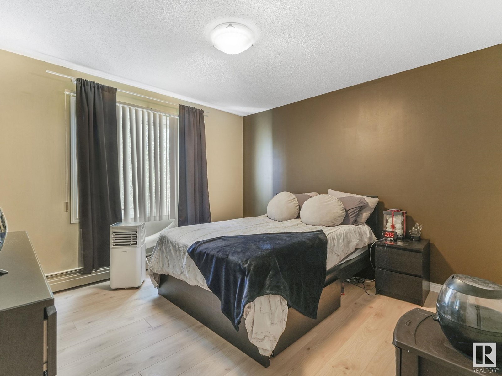 #204 11415 41 AV NW, Edmonton