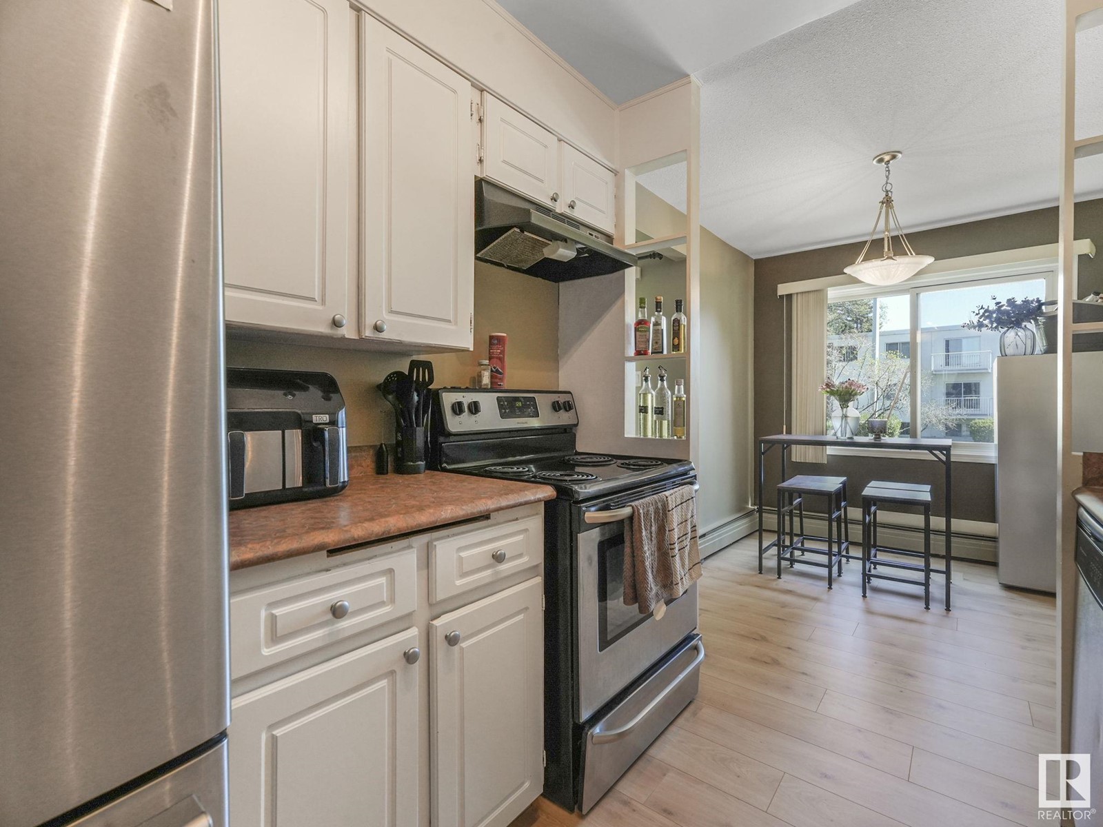 #204 11415 41 AV NW, Edmonton