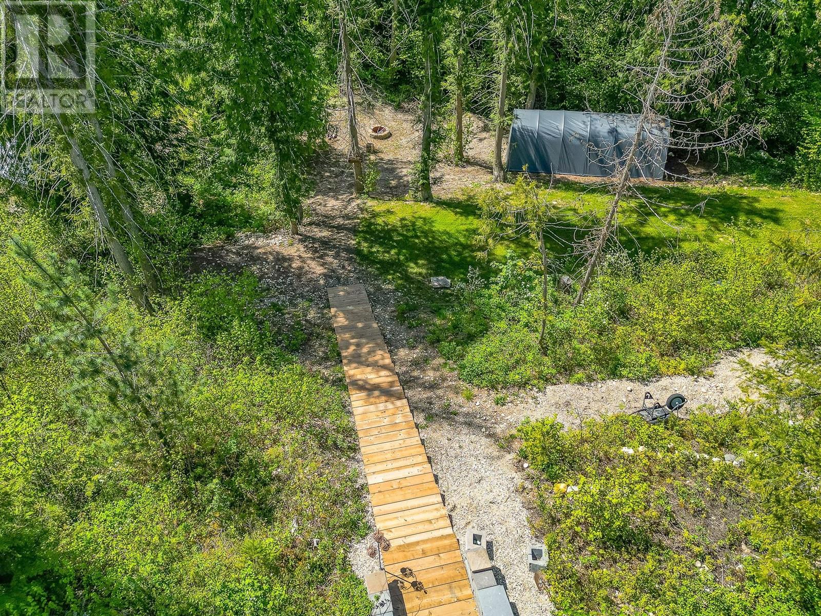  3997 Malakwa Road, Malakwa