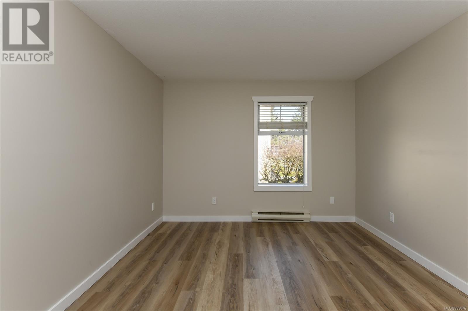 310 1045 Cumberland Rd, Courtenay