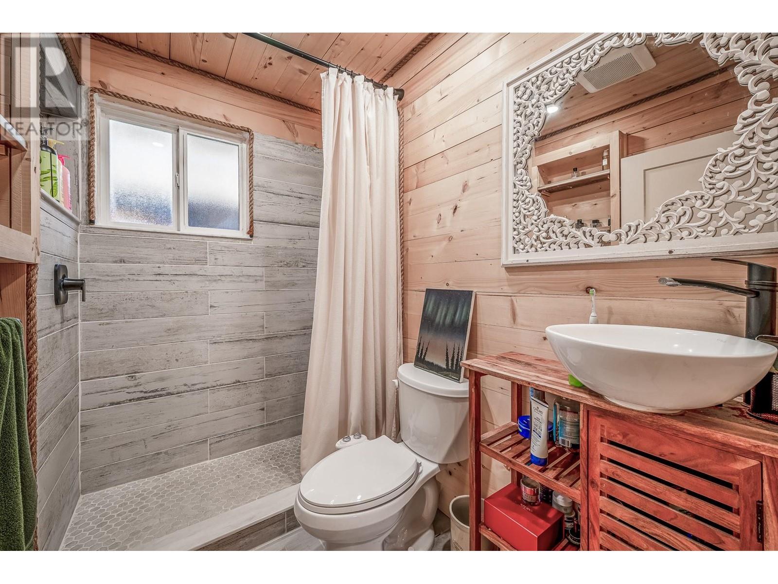  3120 Woodsdale Road, Lake Country