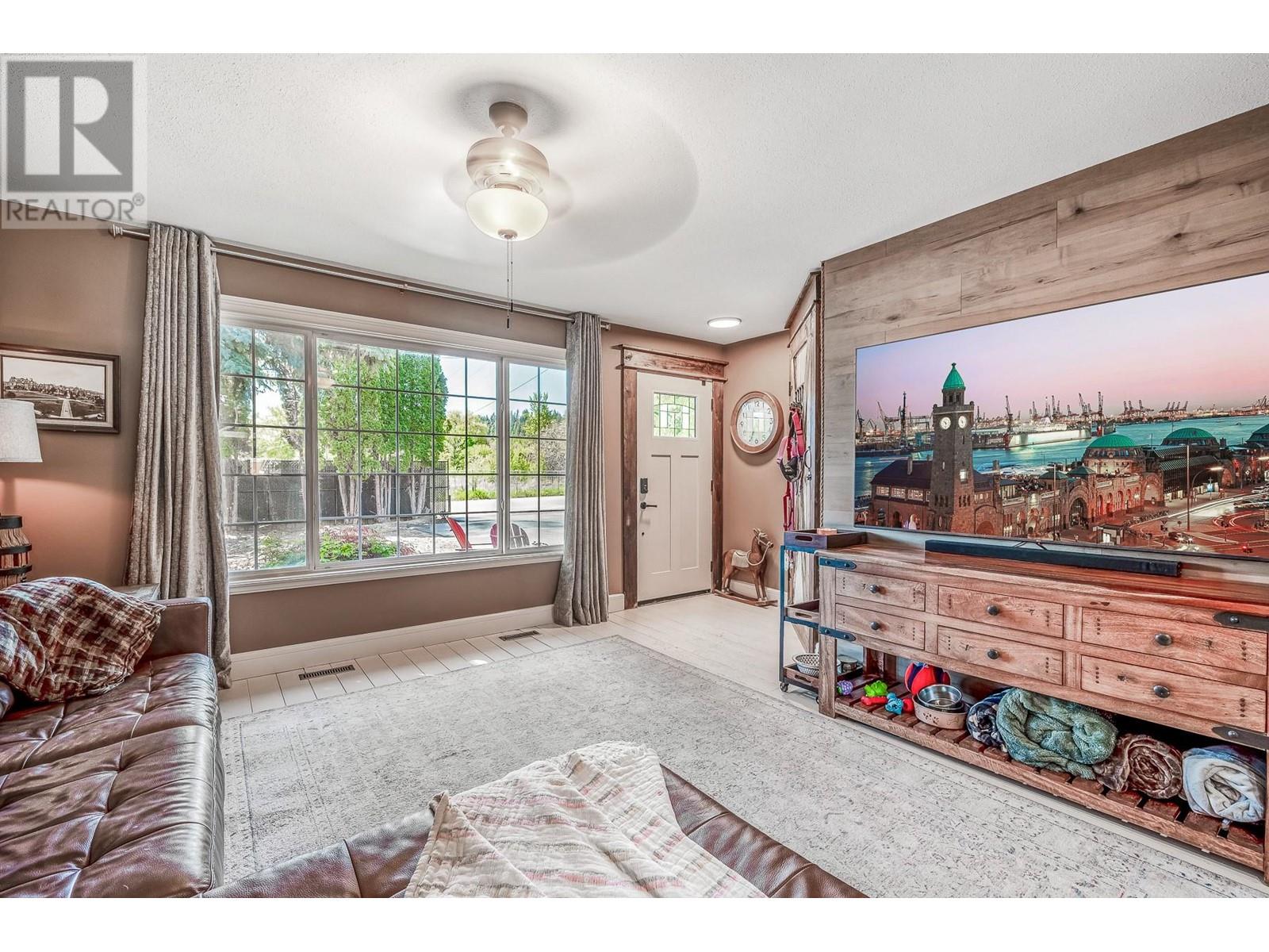  3120 Woodsdale Road, Lake Country