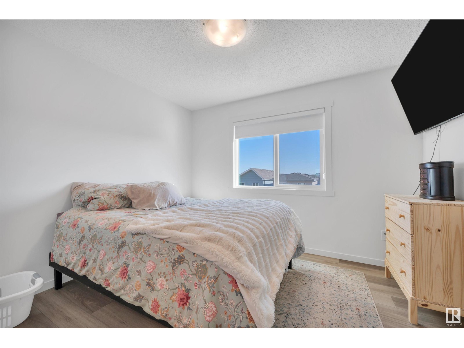 2053 192 ST NW, Edmonton