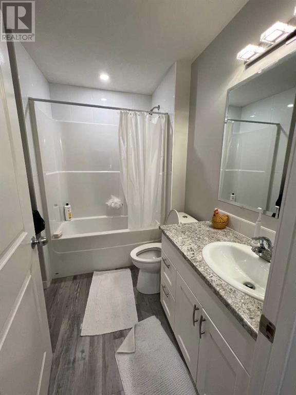 Photo 13 of 826 3rd Avenue, Beaverlodge AB
