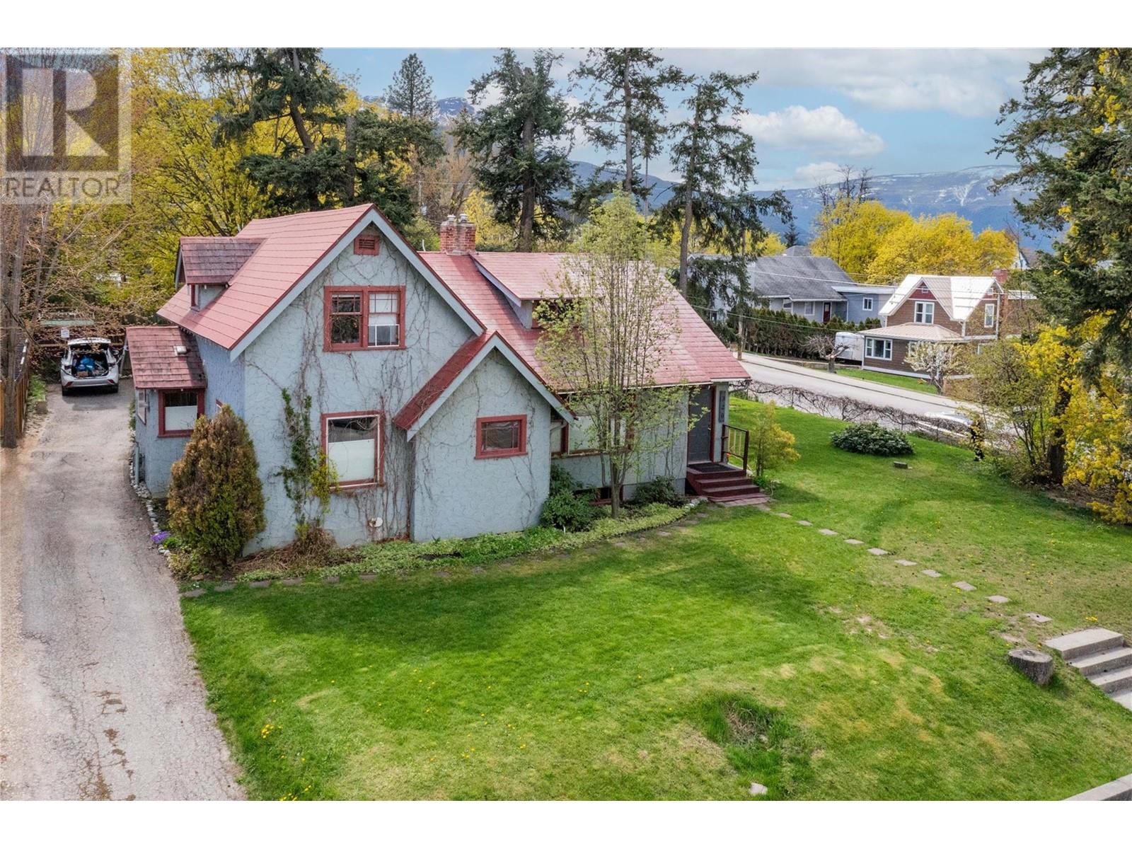 Photo 16 of 320 Okanagan Avenue Se, Salmon Arm BC