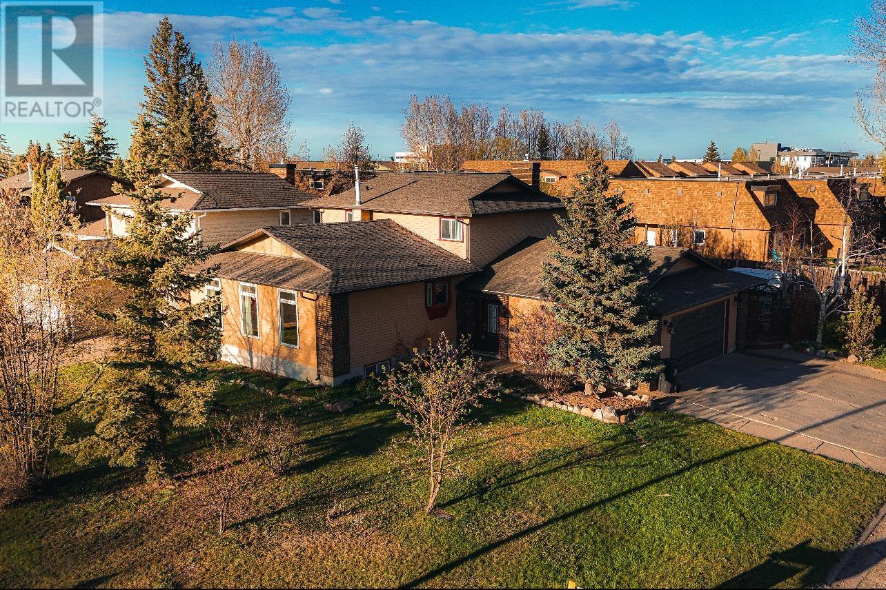 Photo 3 of 10603 104 Street, Fort St John BC