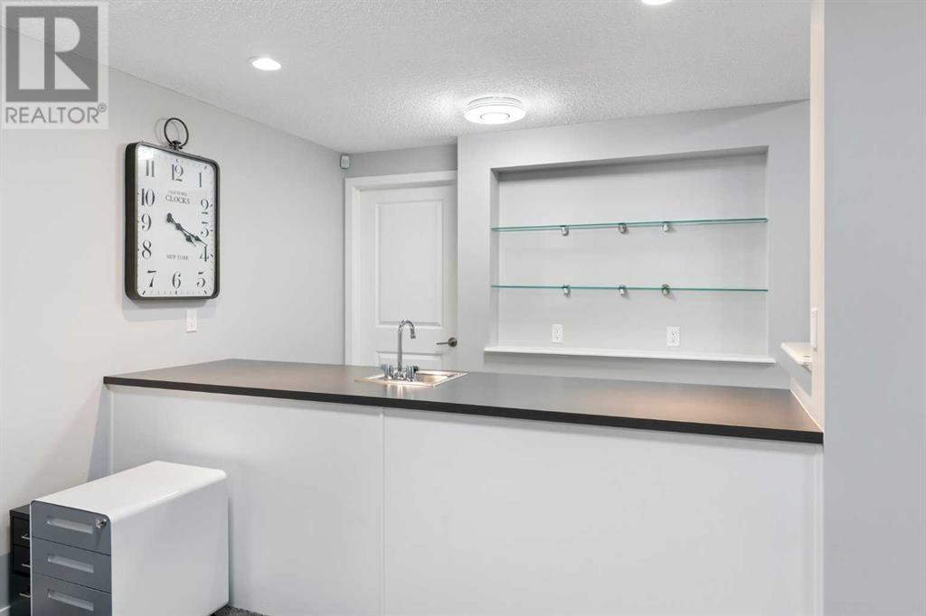 166 River Heights Crescent, Cochrane