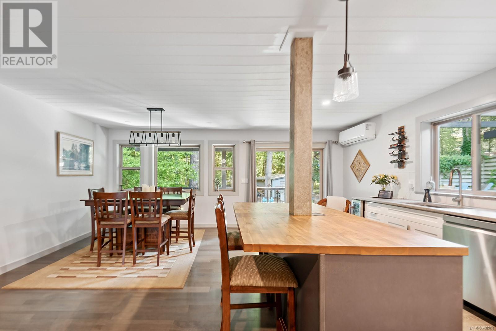 Photo 20 of 1220 Margaret Pl, Duncan BC