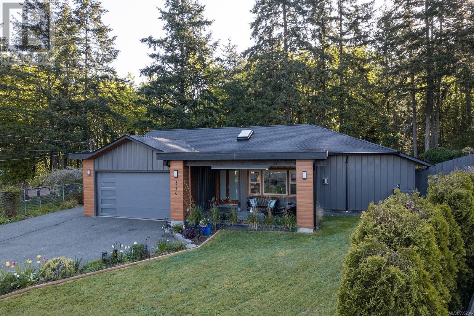 1220 Margaret Pl, Duncan