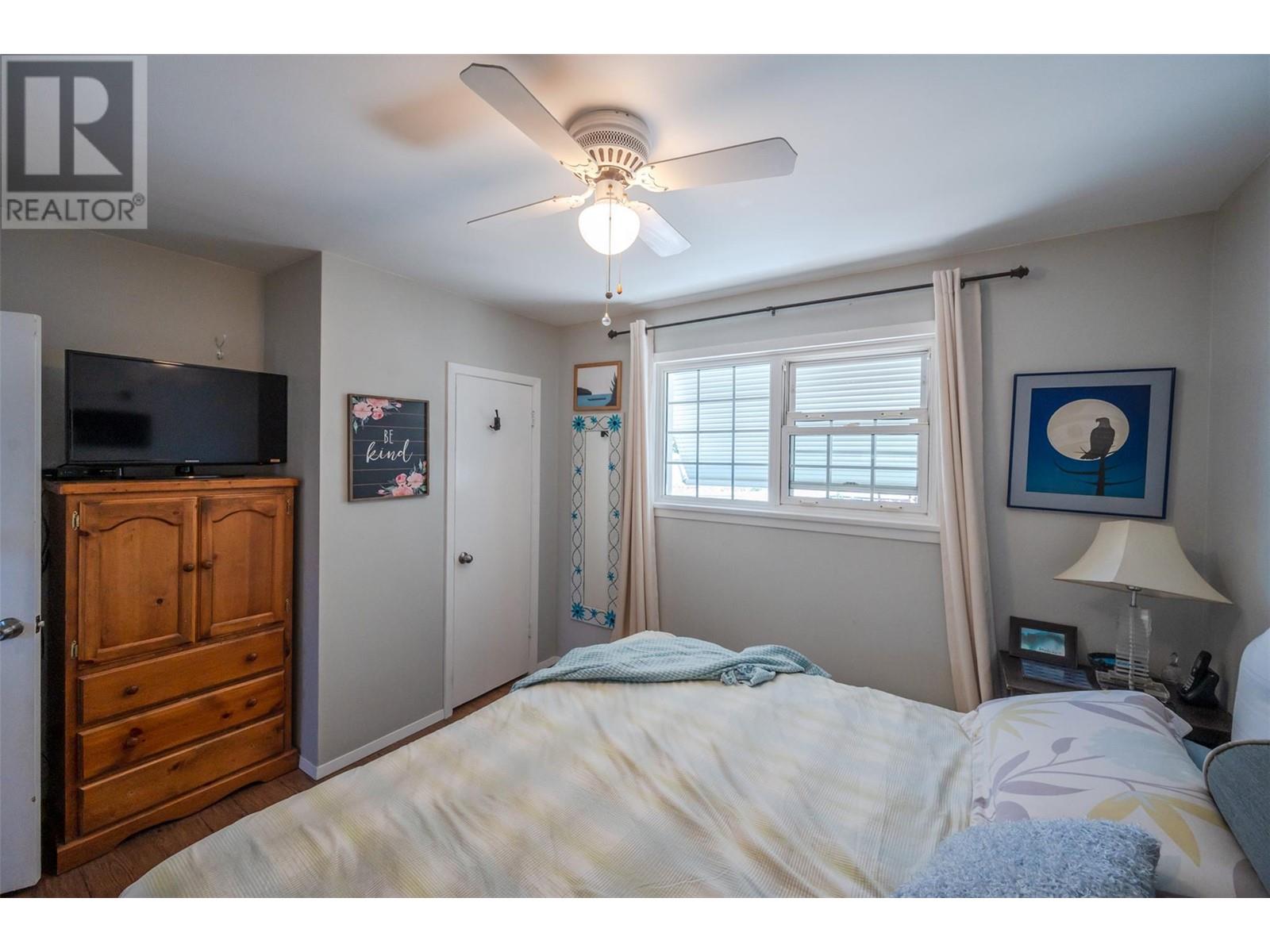 5957 Okanagan Street, Oliver