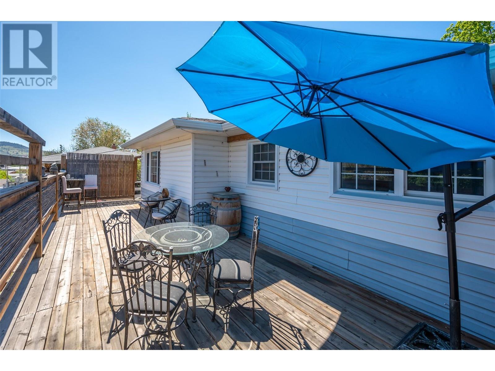 5957 Okanagan Street, Oliver