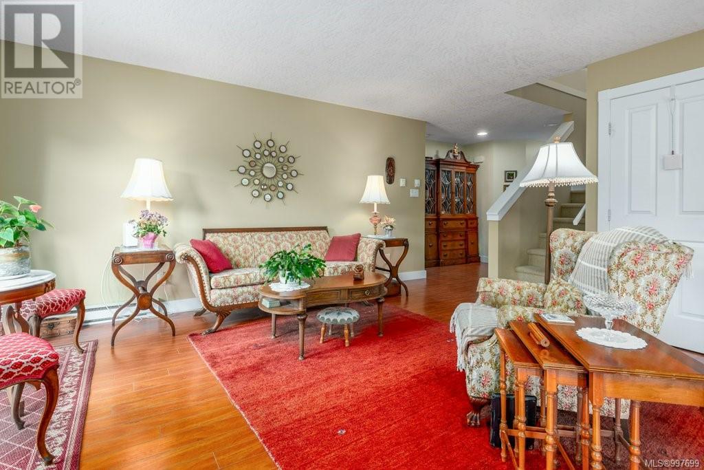 725 Lancaster Way, Comox