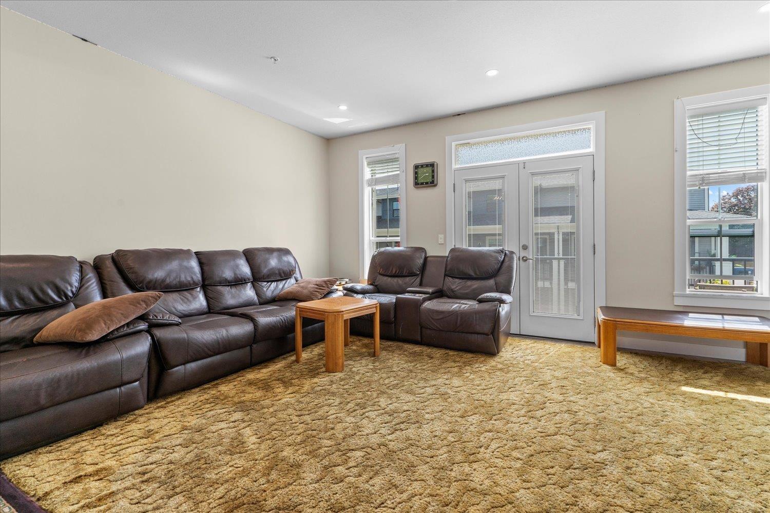 Photo 15 of 17 45545 Kipp Avenue Chilliwack Proper West, Chilliwack BC