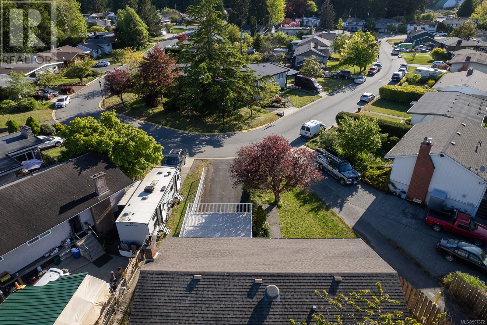 431 Pine Ave, Duncan