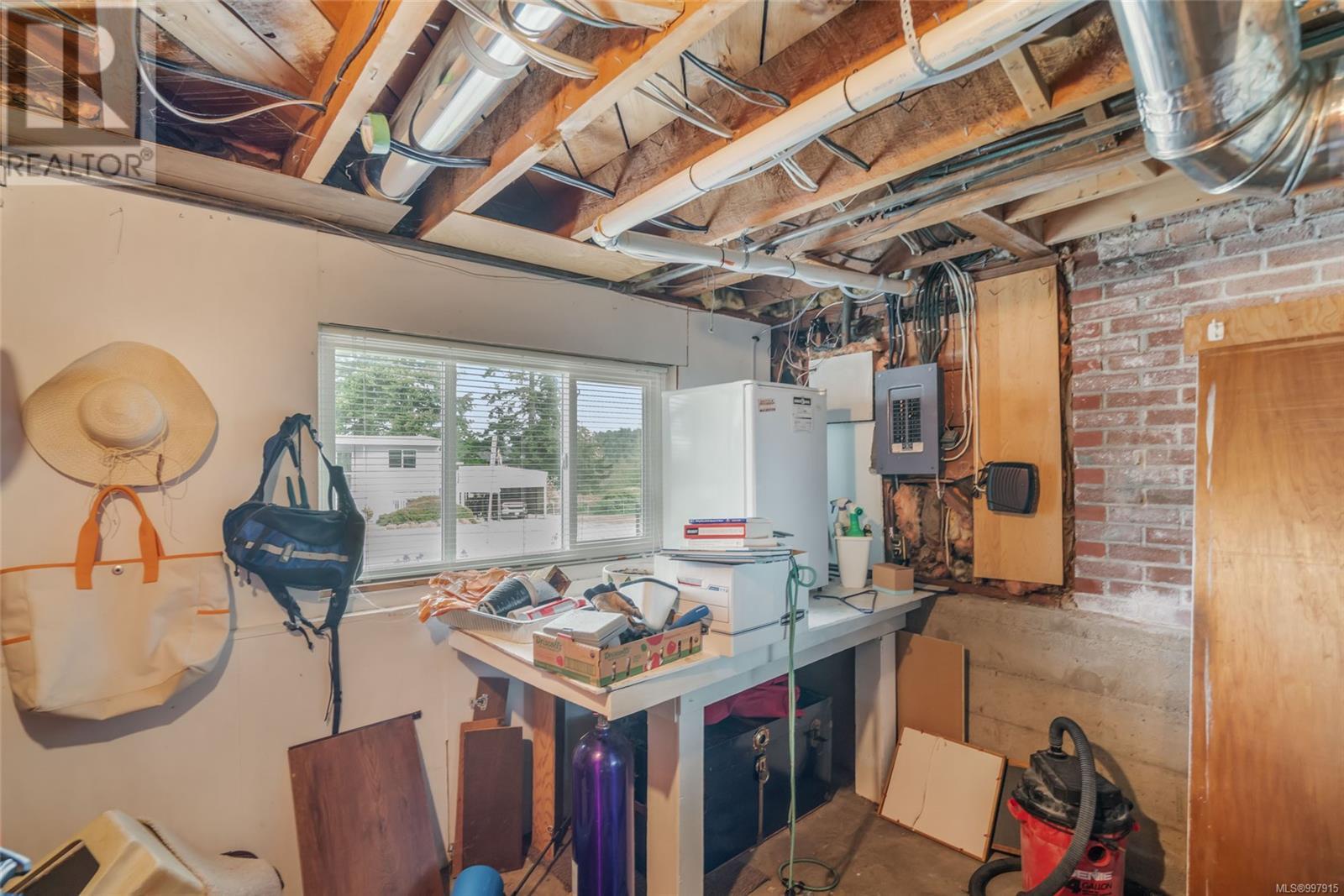 631 Hawkins St, Nanaimo