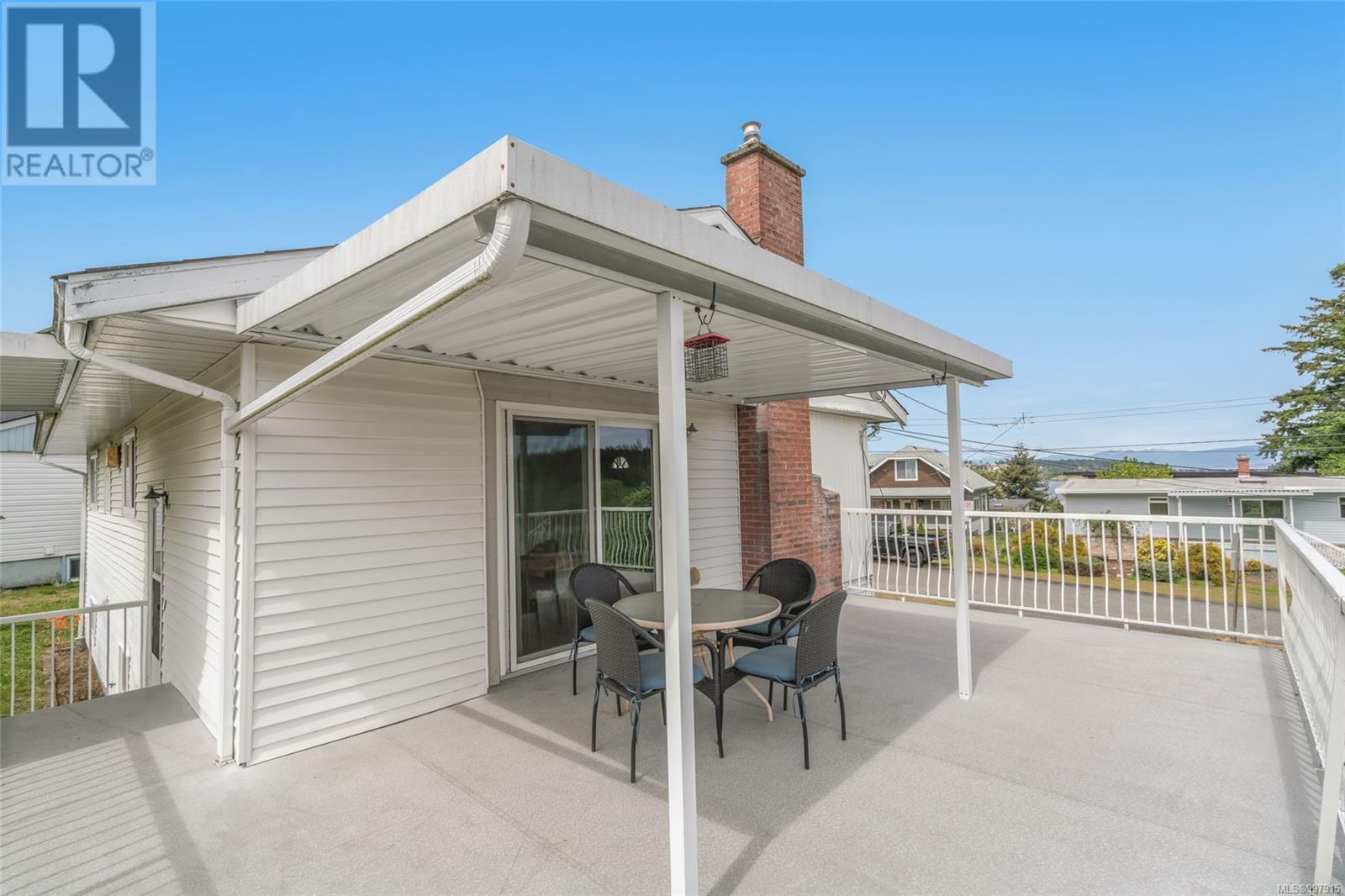 631 Hawkins St, Nanaimo