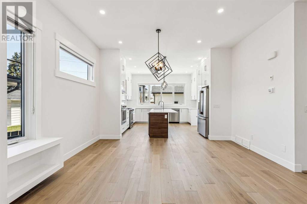 Single Family House for Sale in   Street NE Winston Heights/Mountview Calgary 