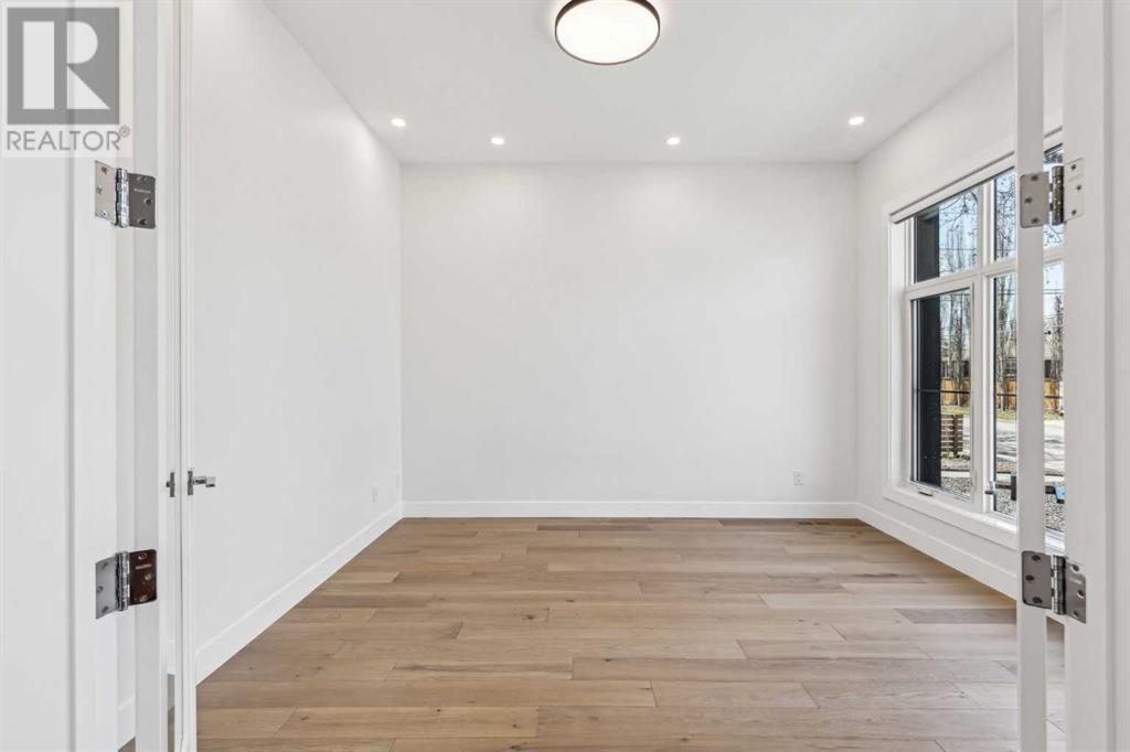 Single Family House for Sale in   Street NE Winston Heights/Mountview Calgary 