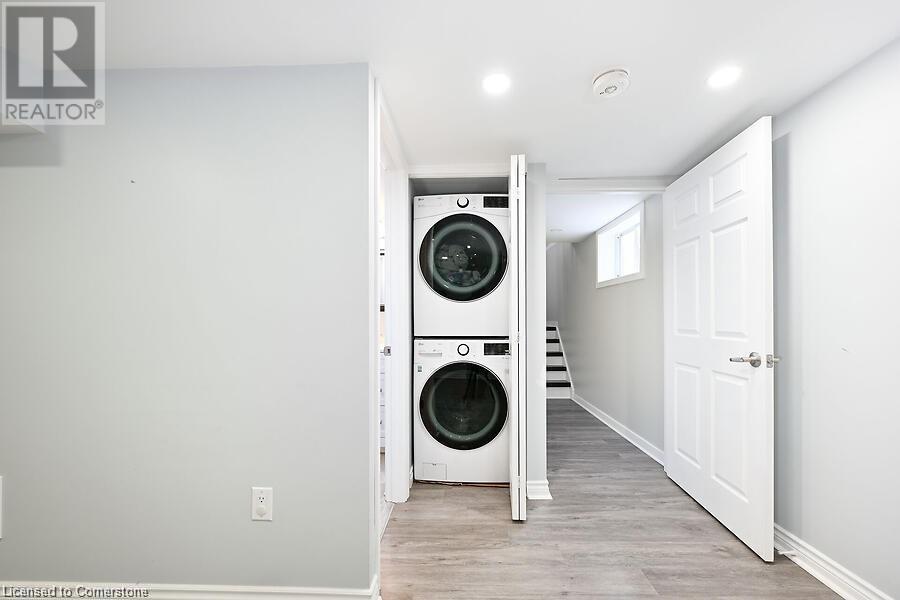 Photo 9 of 197 Green Road, Stoney Creek ON