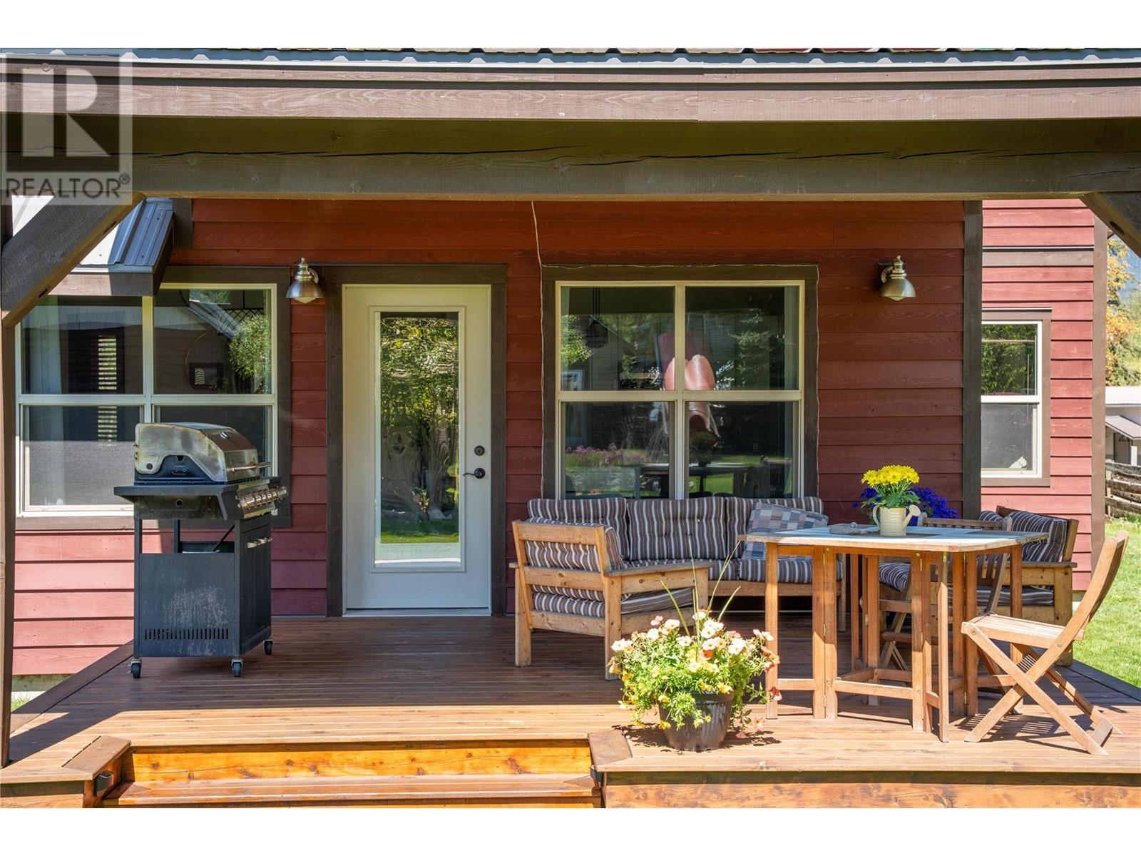 1757 Sunnyside Road, Revelstoke