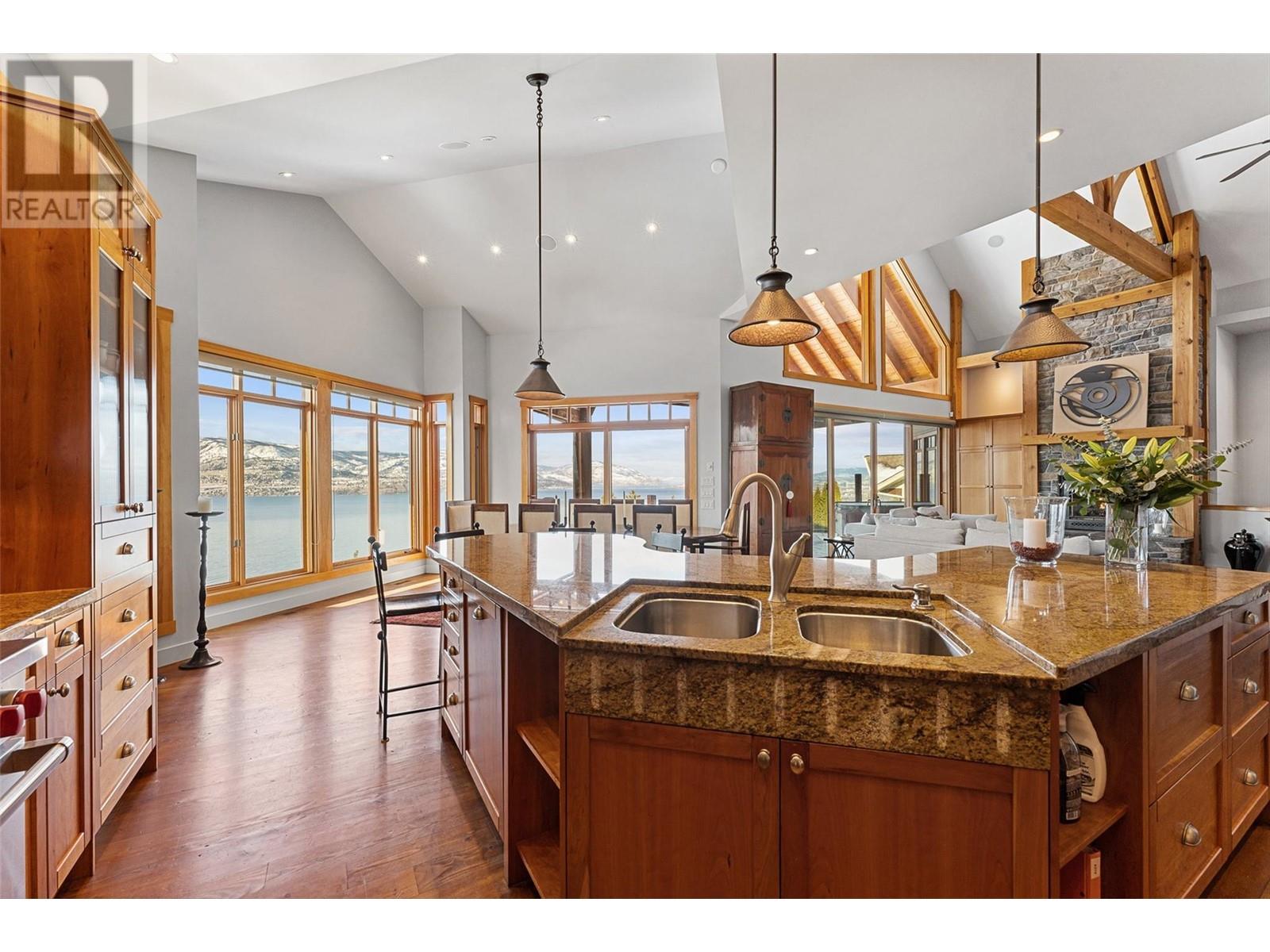 414 Okaview Road, Kelowna