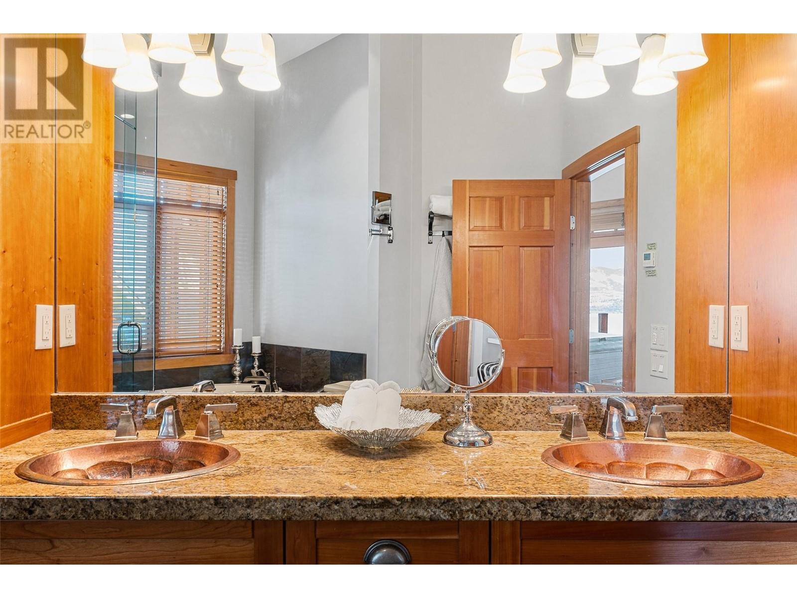 414 Okaview Road, Kelowna