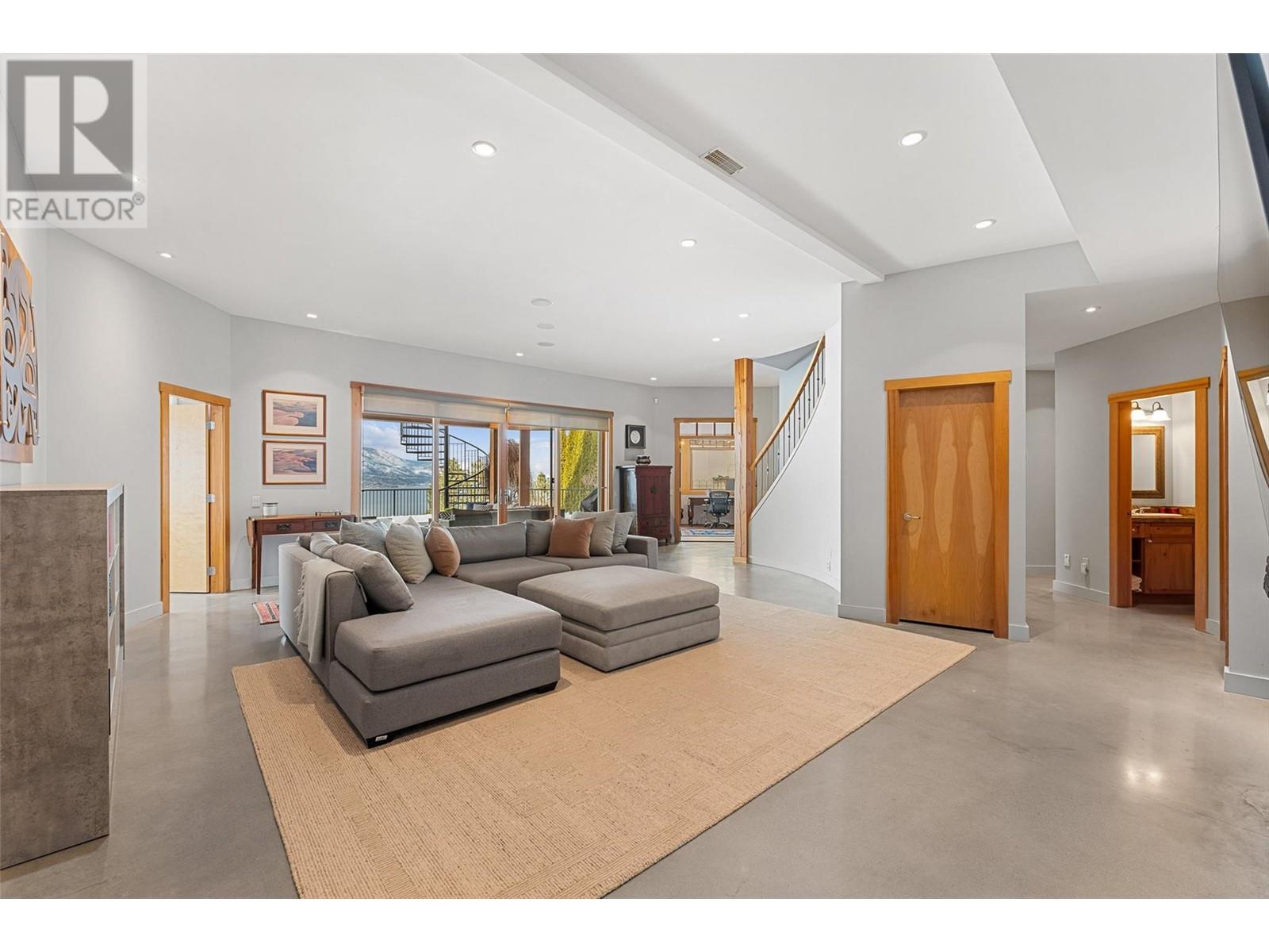 414 Okaview Road, Kelowna