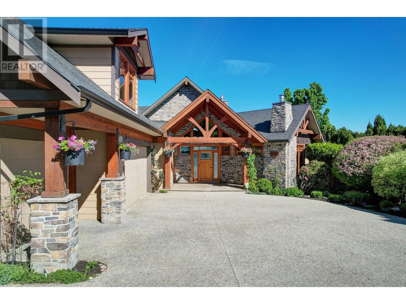 414 Okaview Road, Kelowna