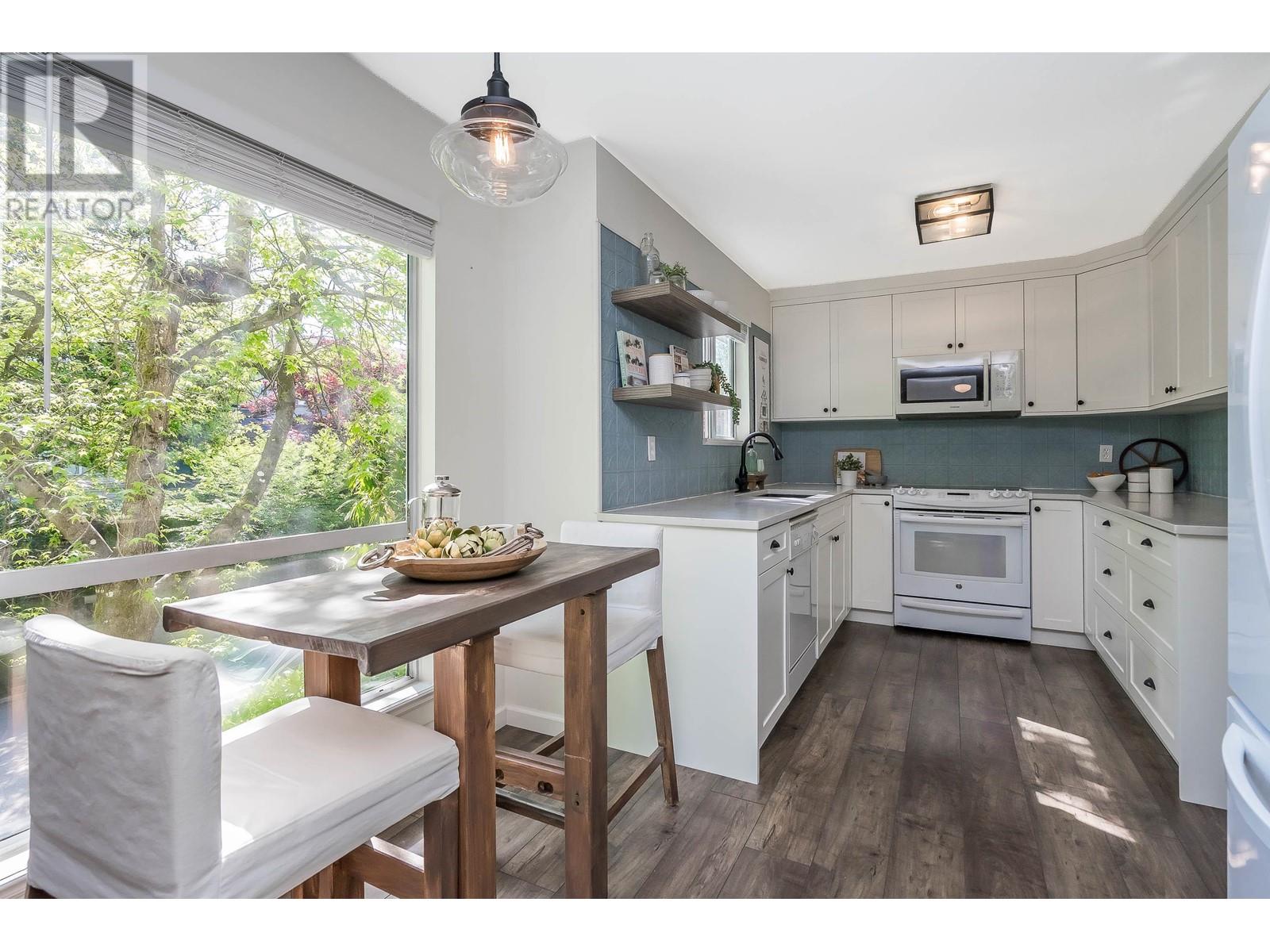 206 19122 122 AVENUE, Pitt Meadows real estate listing R2999735