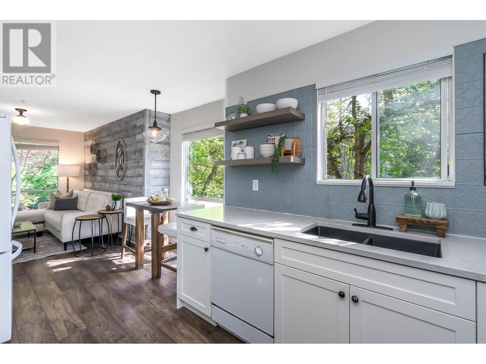206 19122 122 AVENUE, Pitt Meadows real estate listing R2999735