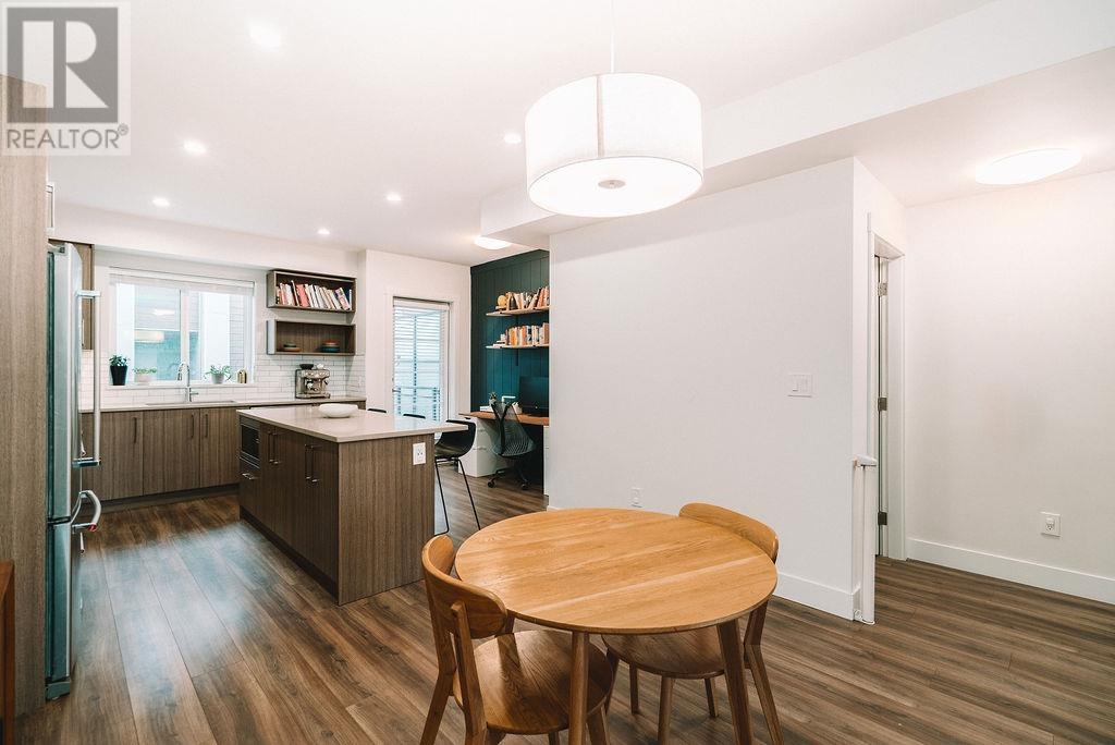 3 70 SEAVIEW DRIVE, Port Moody real estate listing R2999811