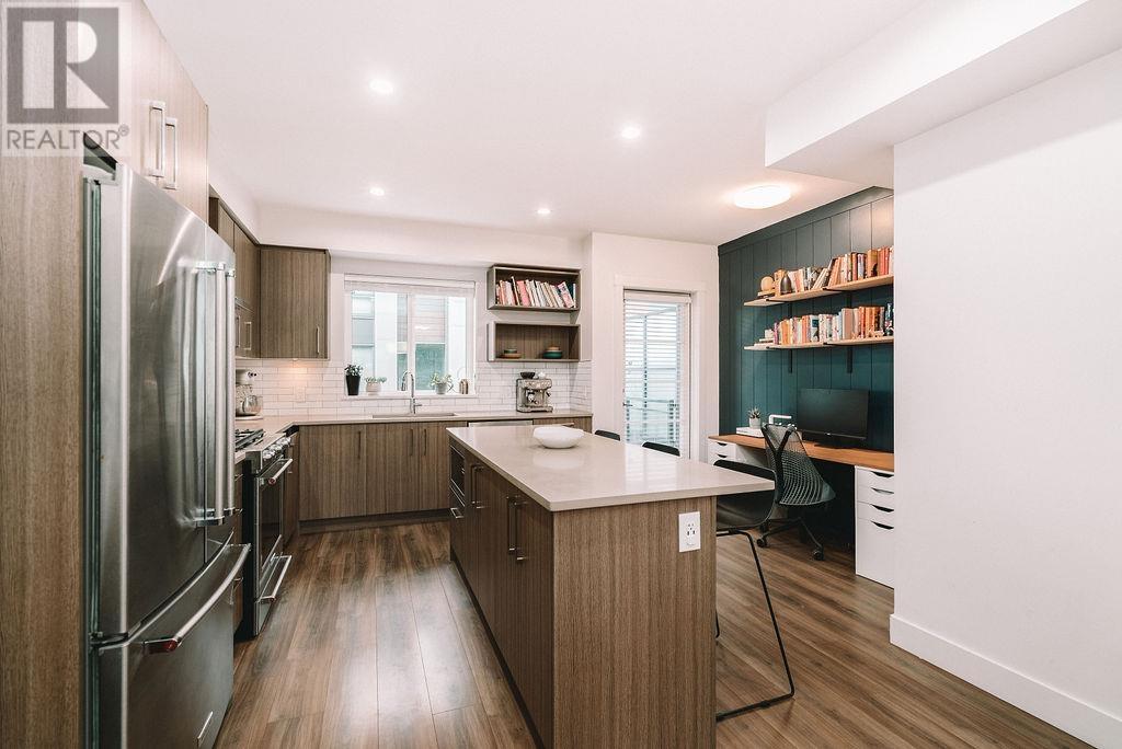 3 70 SEAVIEW DRIVE, Port Moody real estate listing R2999811