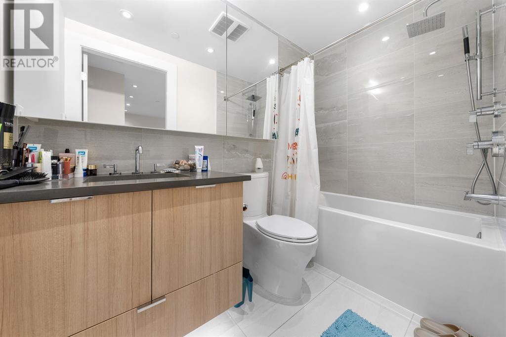 2205 3430 E KENT SOUTH AVENUE, Vancouver real estate listing R2999847
