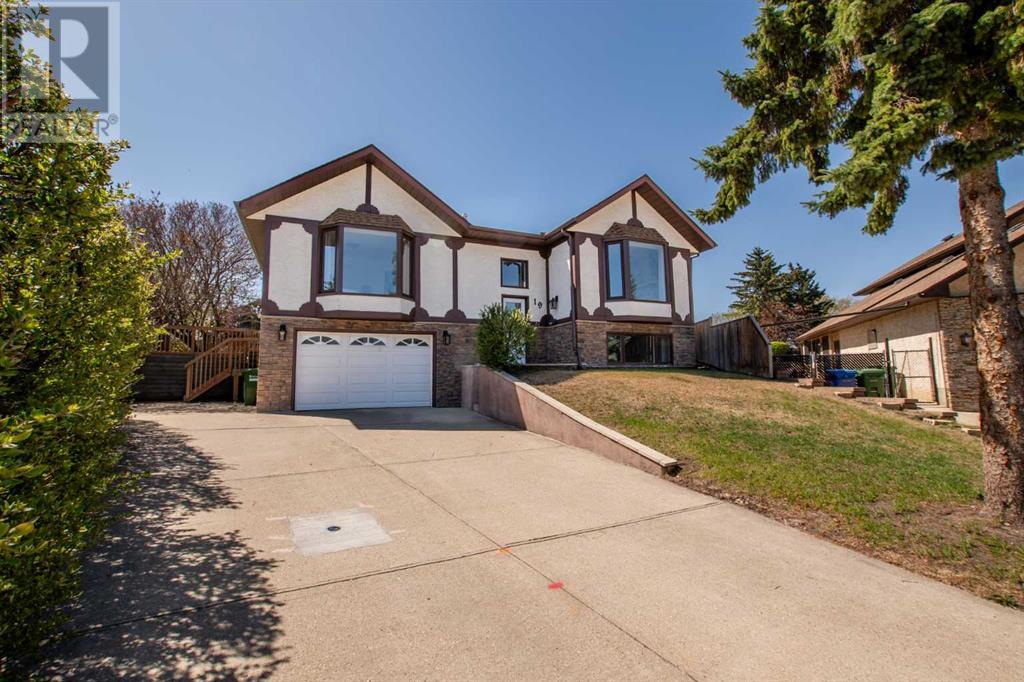19 Goodacre Close, Red Deer