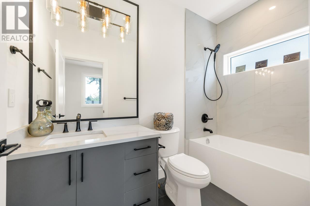 3329 OXFORD STREET, Port Coquitlam real estate listing R2999846