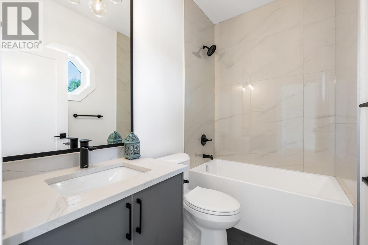 3329 OXFORD STREET, Port Coquitlam real estate listing R2999846