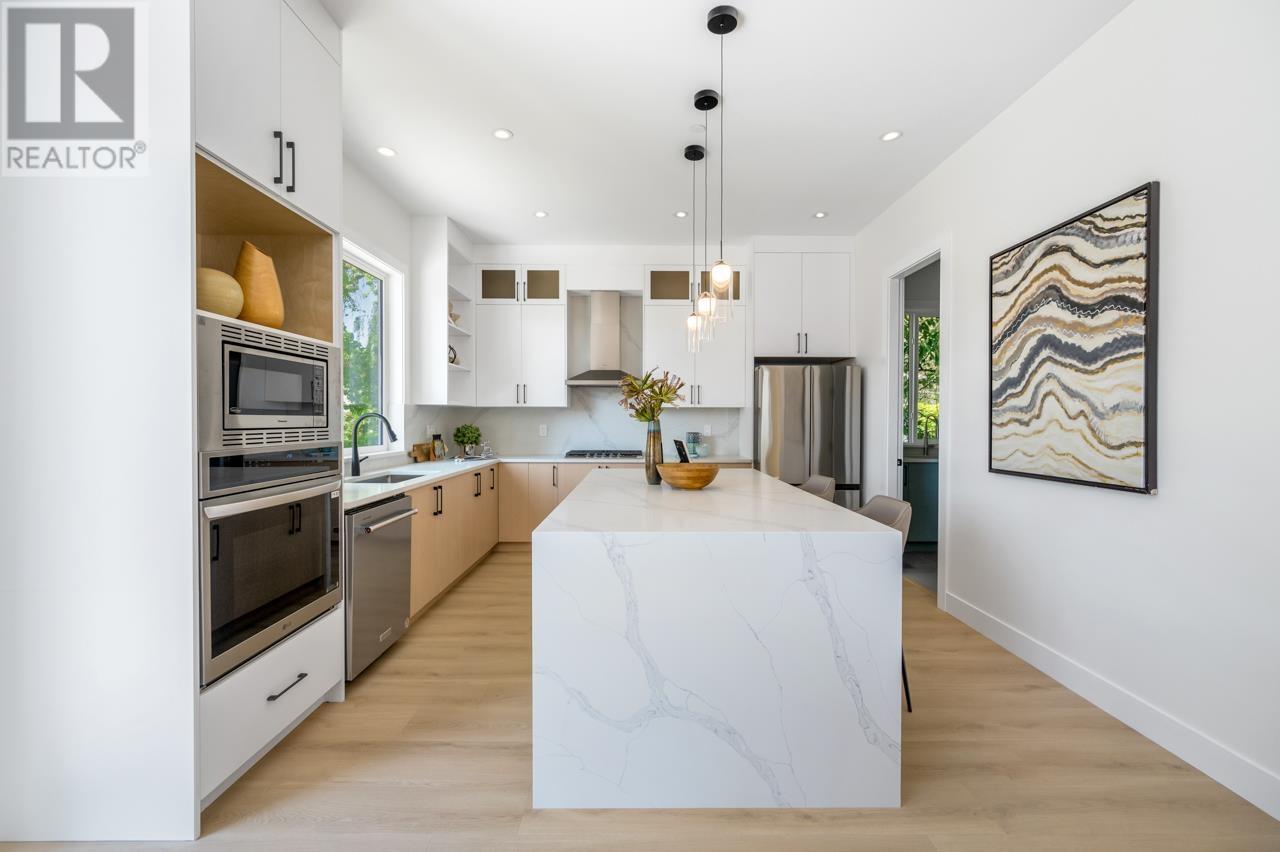 3329 OXFORD STREET, Port Coquitlam real estate listing R2999846