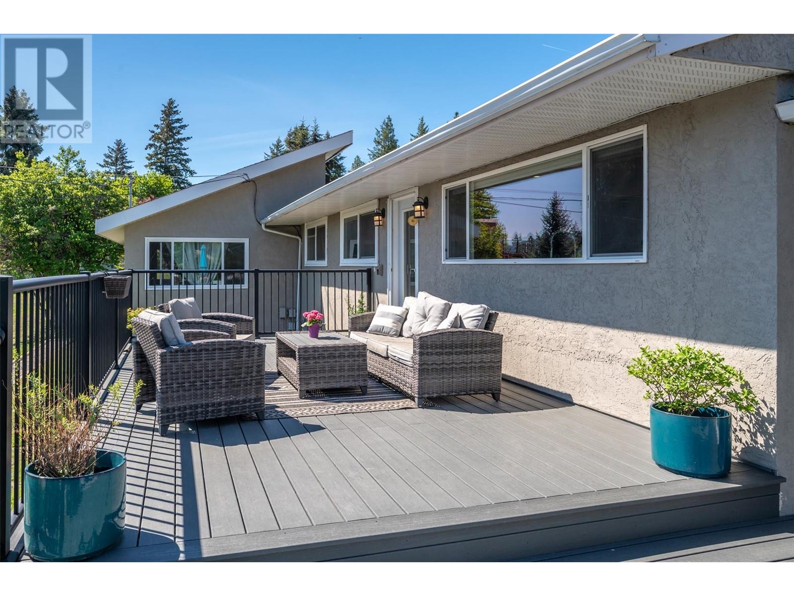  1107 Park Place, Penticton