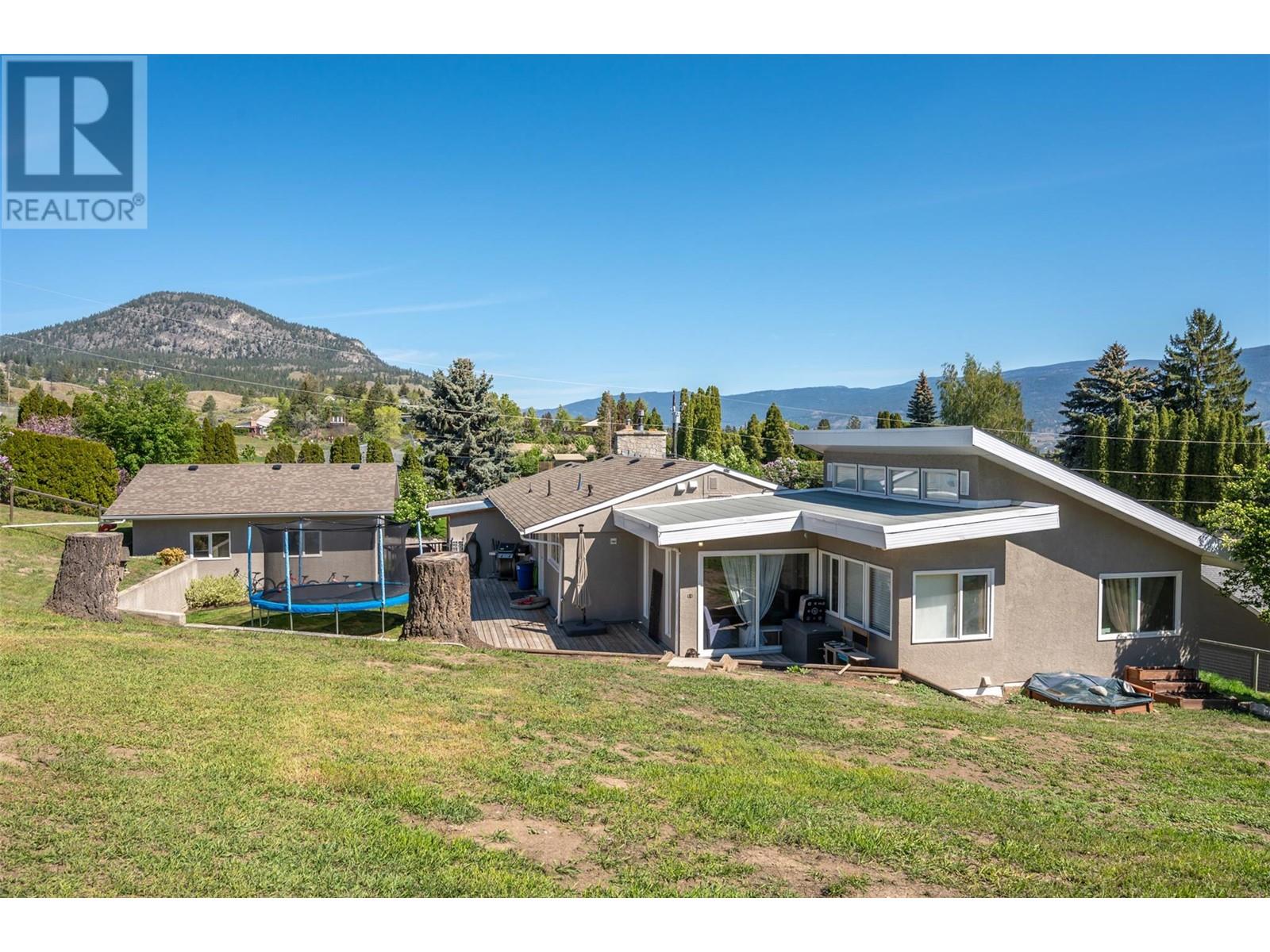  1107 Park Place, Penticton