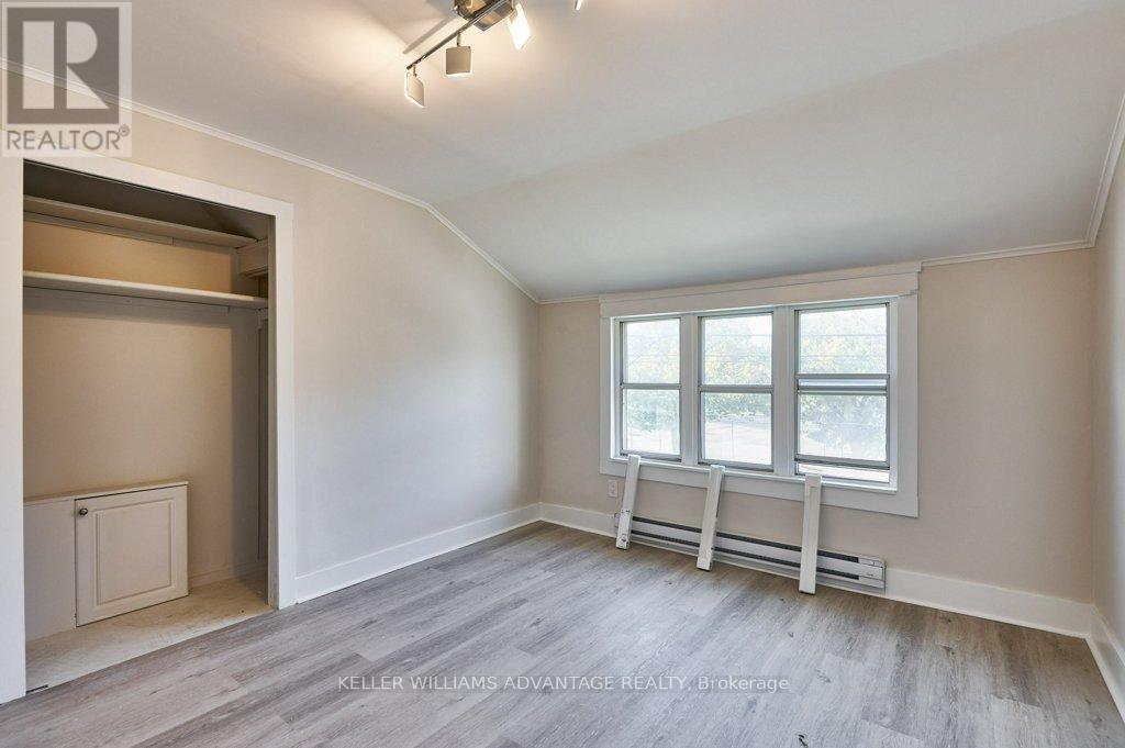 Single Family House for Sale in UPPER   PHARMACY AVENUE Toronto (Oakridge) 