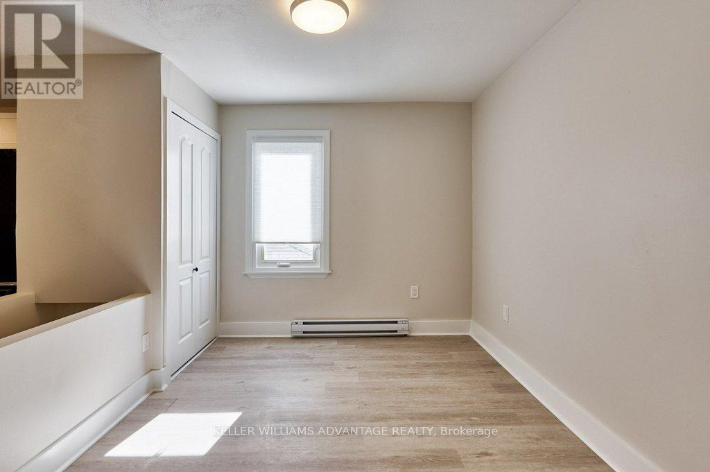 Single Family House for Sale in UPPER   PHARMACY AVENUE Toronto (Oakridge) 