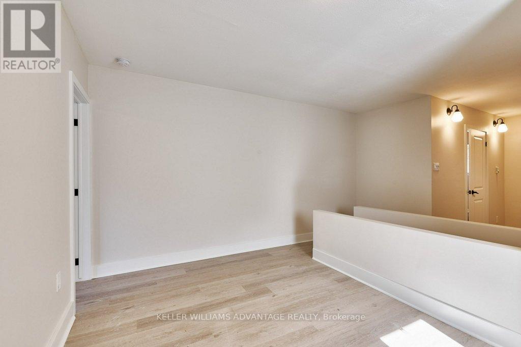 Single Family House for Sale in UPPER   PHARMACY AVENUE Toronto (Oakridge) 