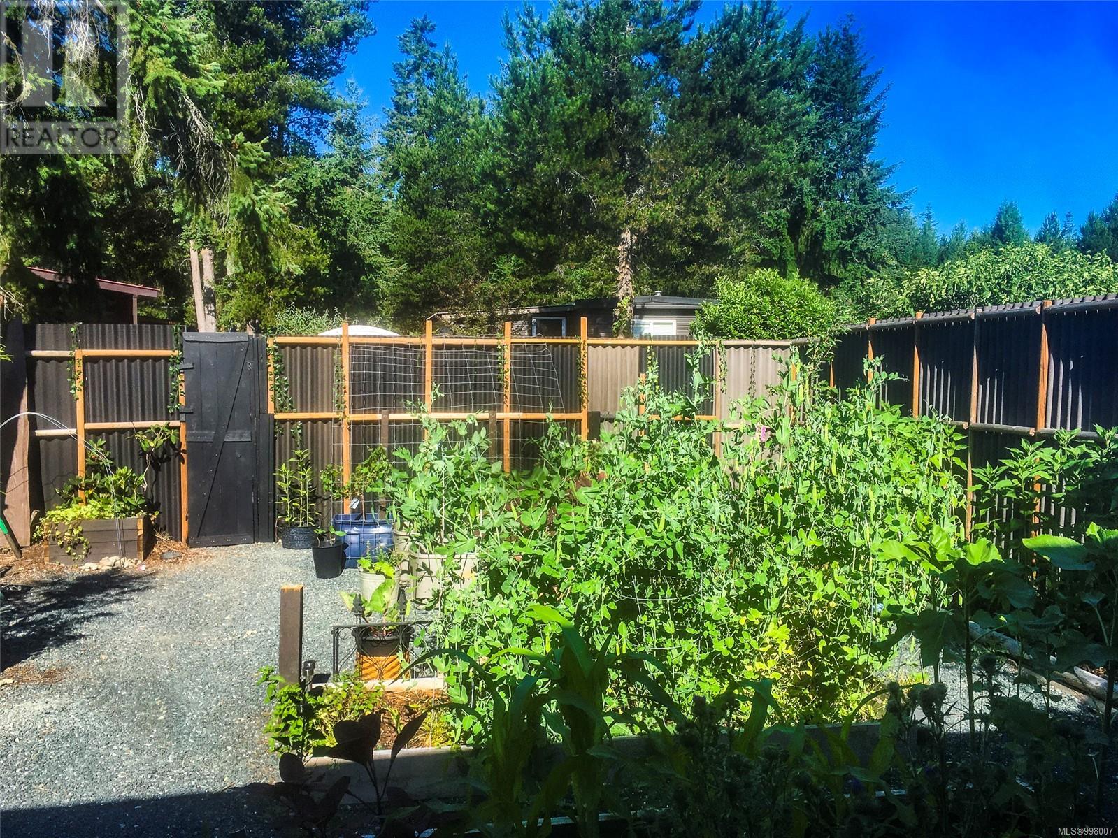 Photo 12 of 20 2130 Errington Rd, Errington BC