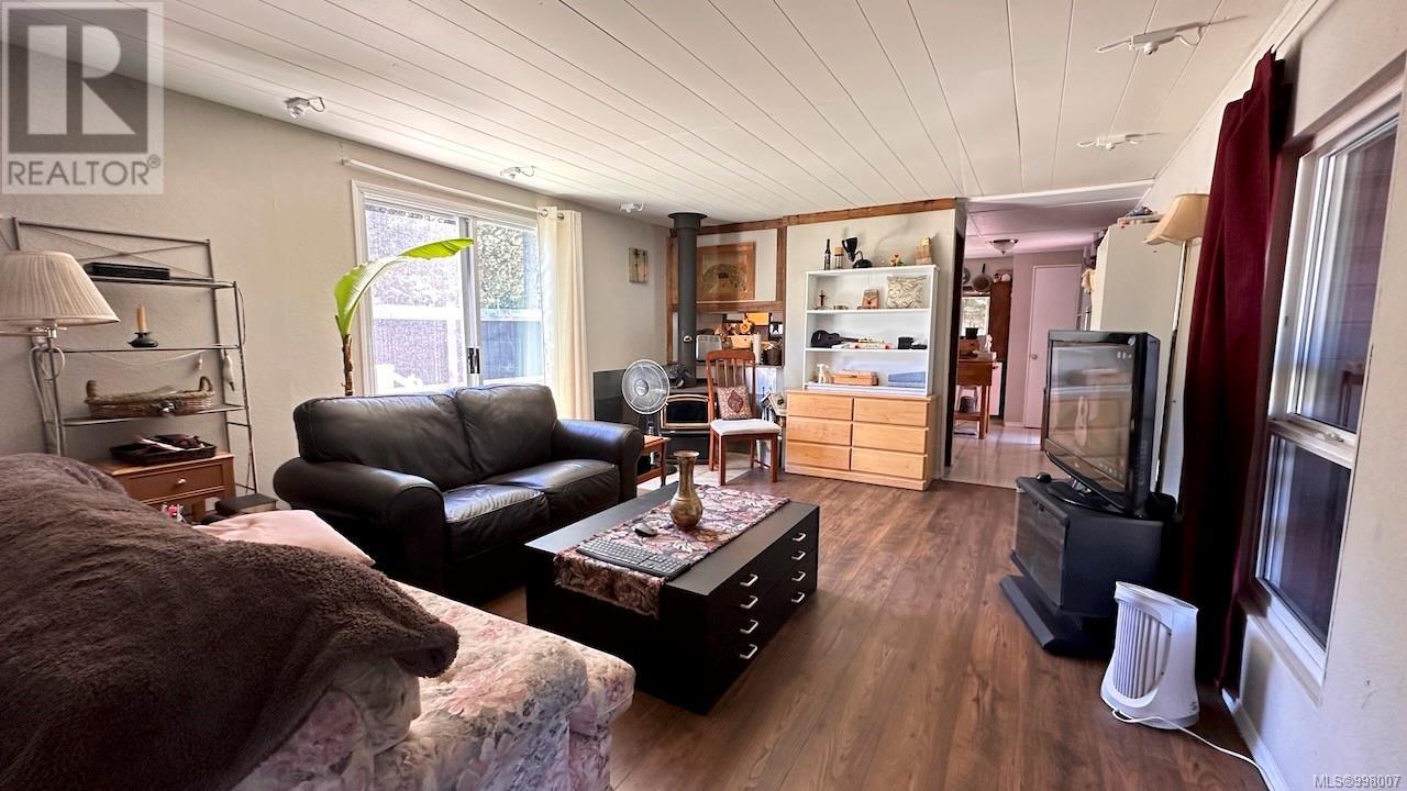 Photo 18 of 20 2130 Errington Rd, Errington BC