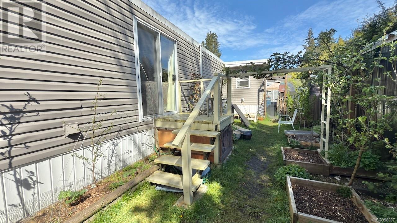 Photo 9 of 20 2130 Errington Rd, Errington BC